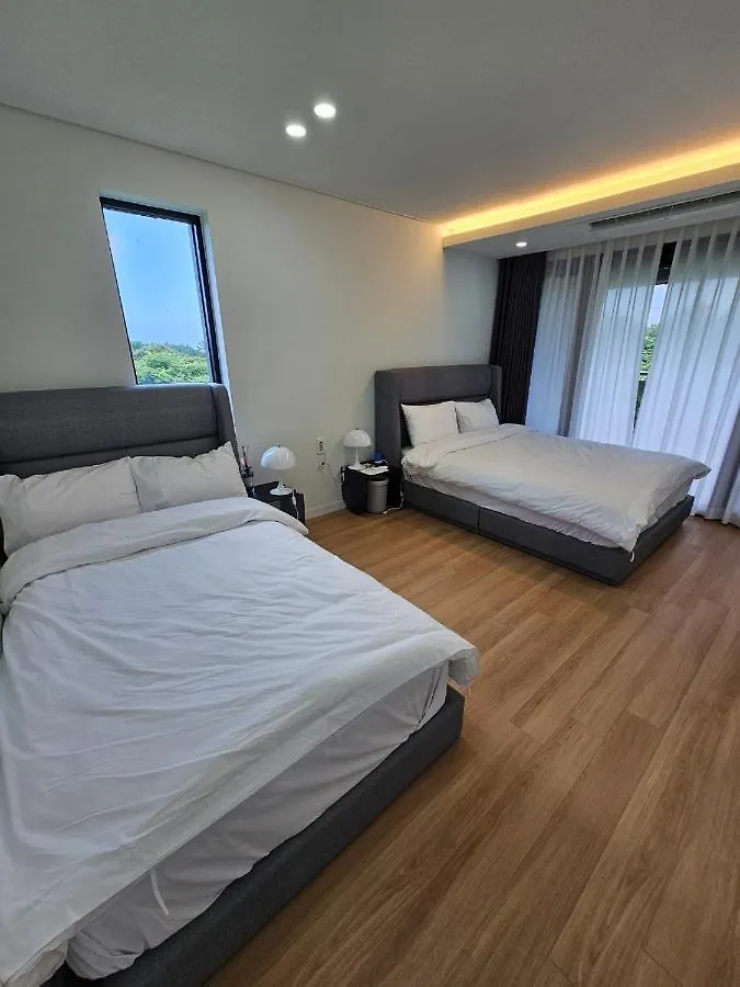 Aparthotel Almare Woljeong Jeju Corea del Sud