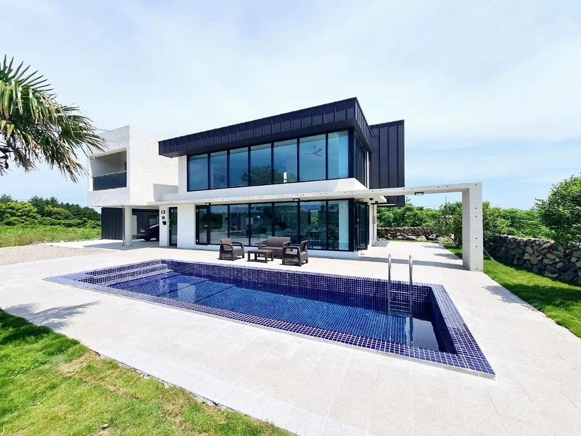 Almare Woljeong Aparthotel Jeju